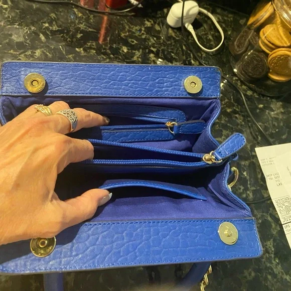 Guess small handbag gold chain straps - Picture 4 of 10